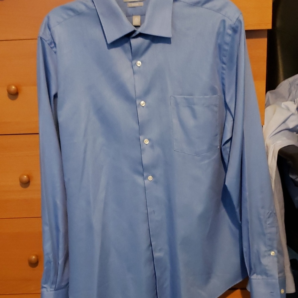 Van Heusen blue button down shirt